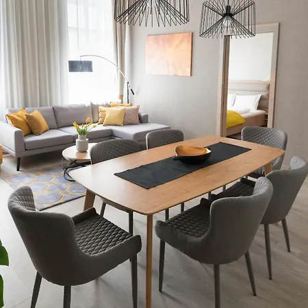 Apartment Paulay *