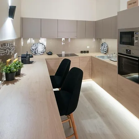 Paulay Apartment *