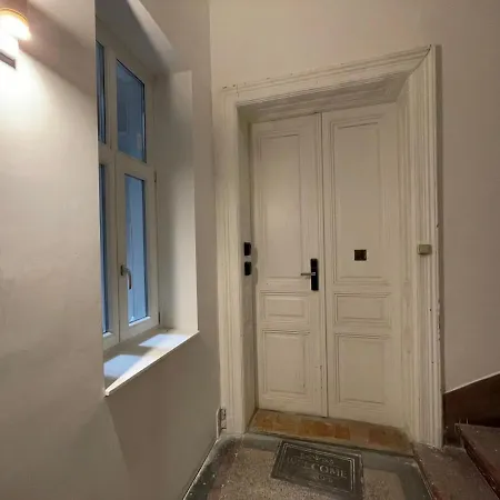 Paulay Apartment *
